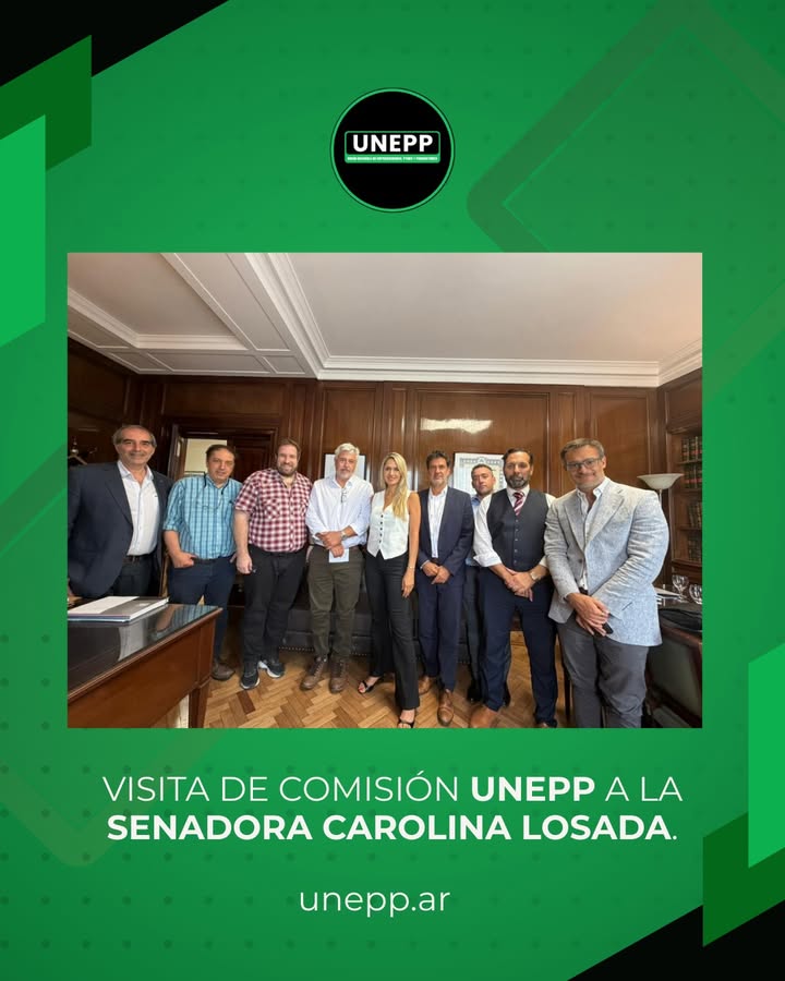 🤝 𝗨𝗡𝗘𝗣𝗣 𝗲𝗻 𝗲𝗹 𝗖𝗼𝗻𝗴𝗿𝗲𝘀𝗼, 𝗱𝗲𝗳𝗲𝗻𝗱𝗶𝗲𝗻𝗱𝗼 𝗮 𝗹𝗮𝘀 𝗽𝘆𝗺𝗲𝘀.

Un grupo de empresar